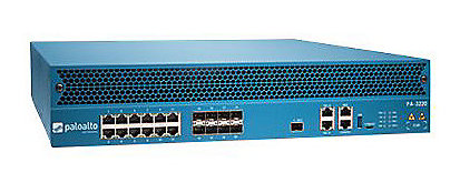 экран Palo Alto Networks PA-3220